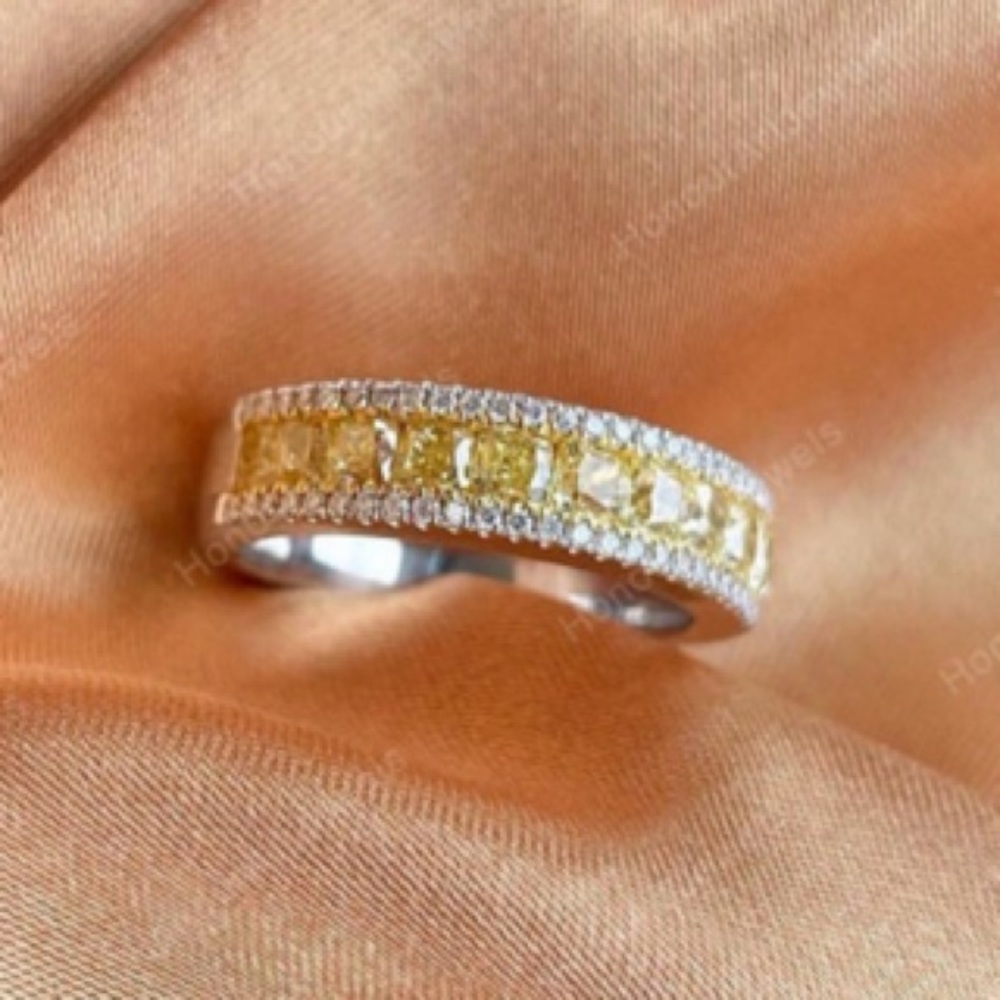 Elegant Yellow stone and Silver Women's Ring - Picture 3 of 5